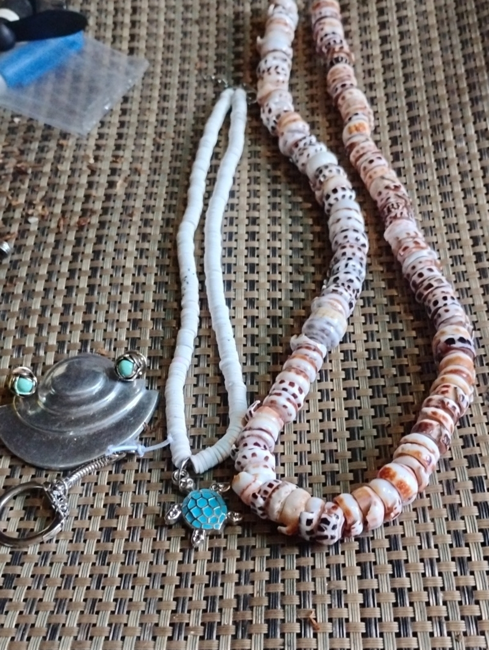 Shell Bead Layered Necklace with Turquoise Turtle Charm++